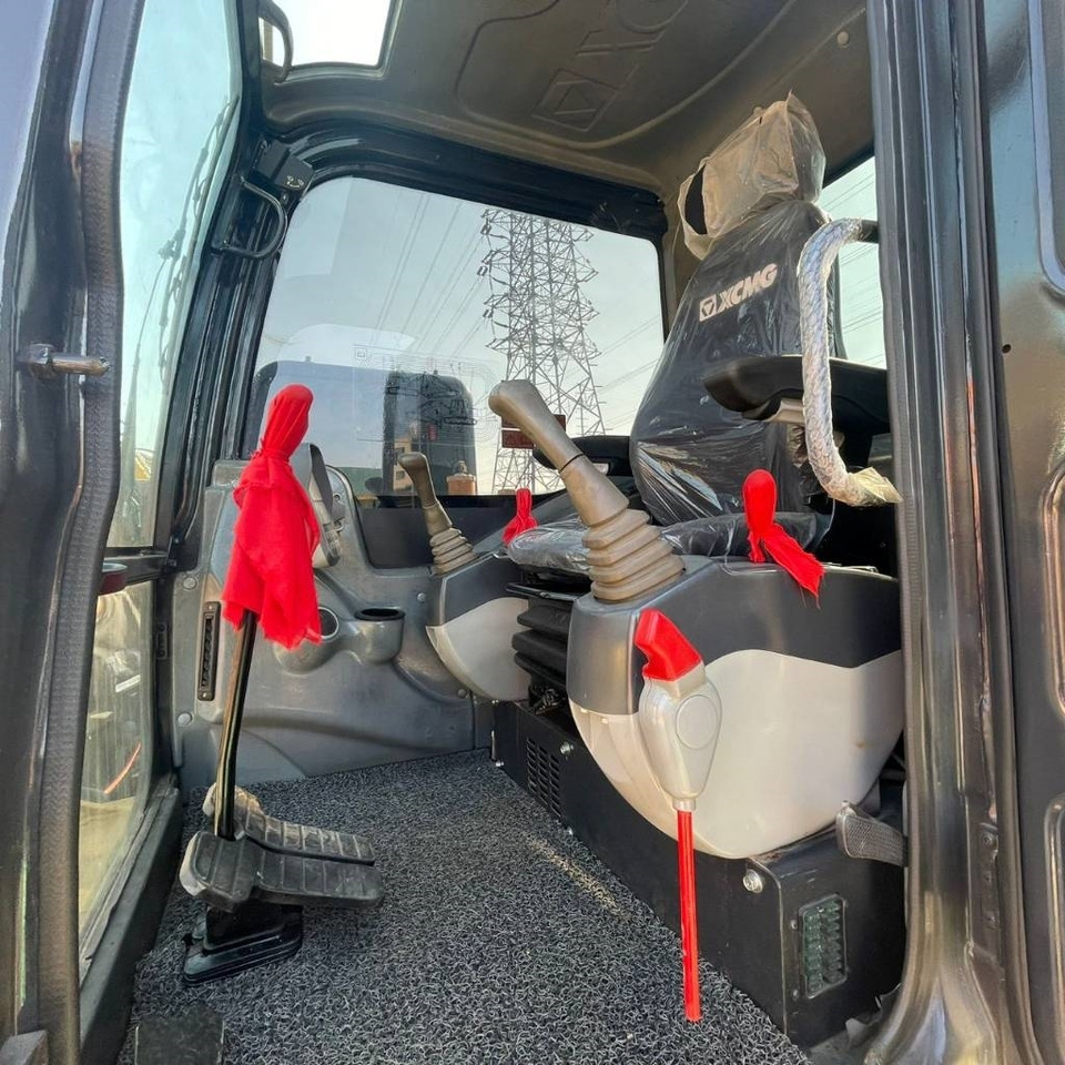 XCMG XE 60 DA - Mini rýpadlo: obrázek 4 XCMG XE 60 DA - Mini rýpadlo: obrázek 4