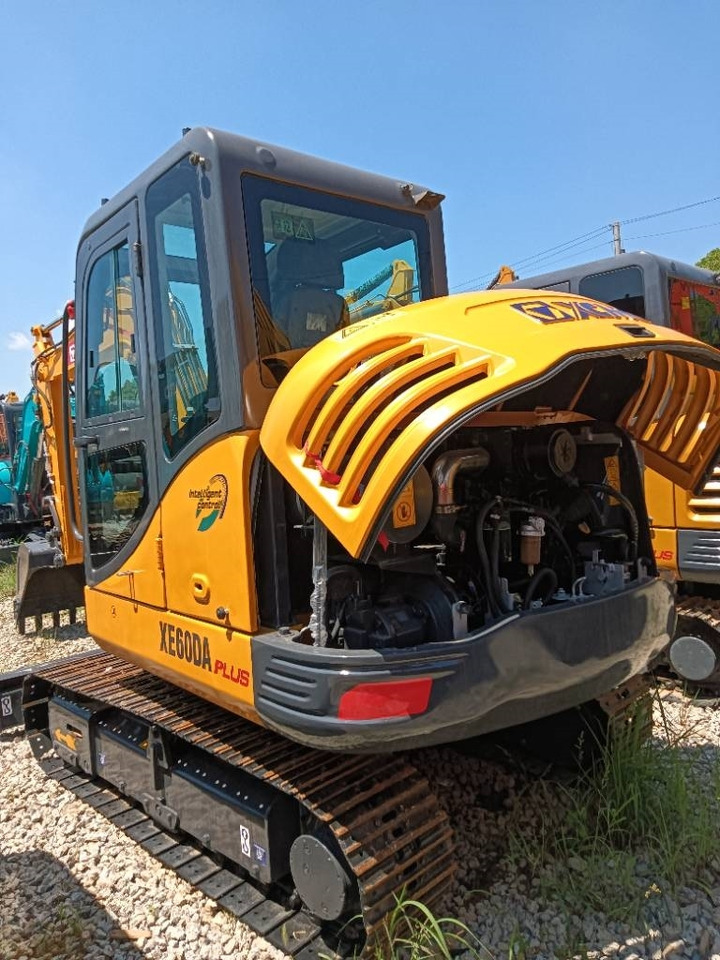 XCMG XE 60 DA - Mini rýpadlo: obrázek 4 XCMG XE 60 DA - Mini rýpadlo: obrázek 4