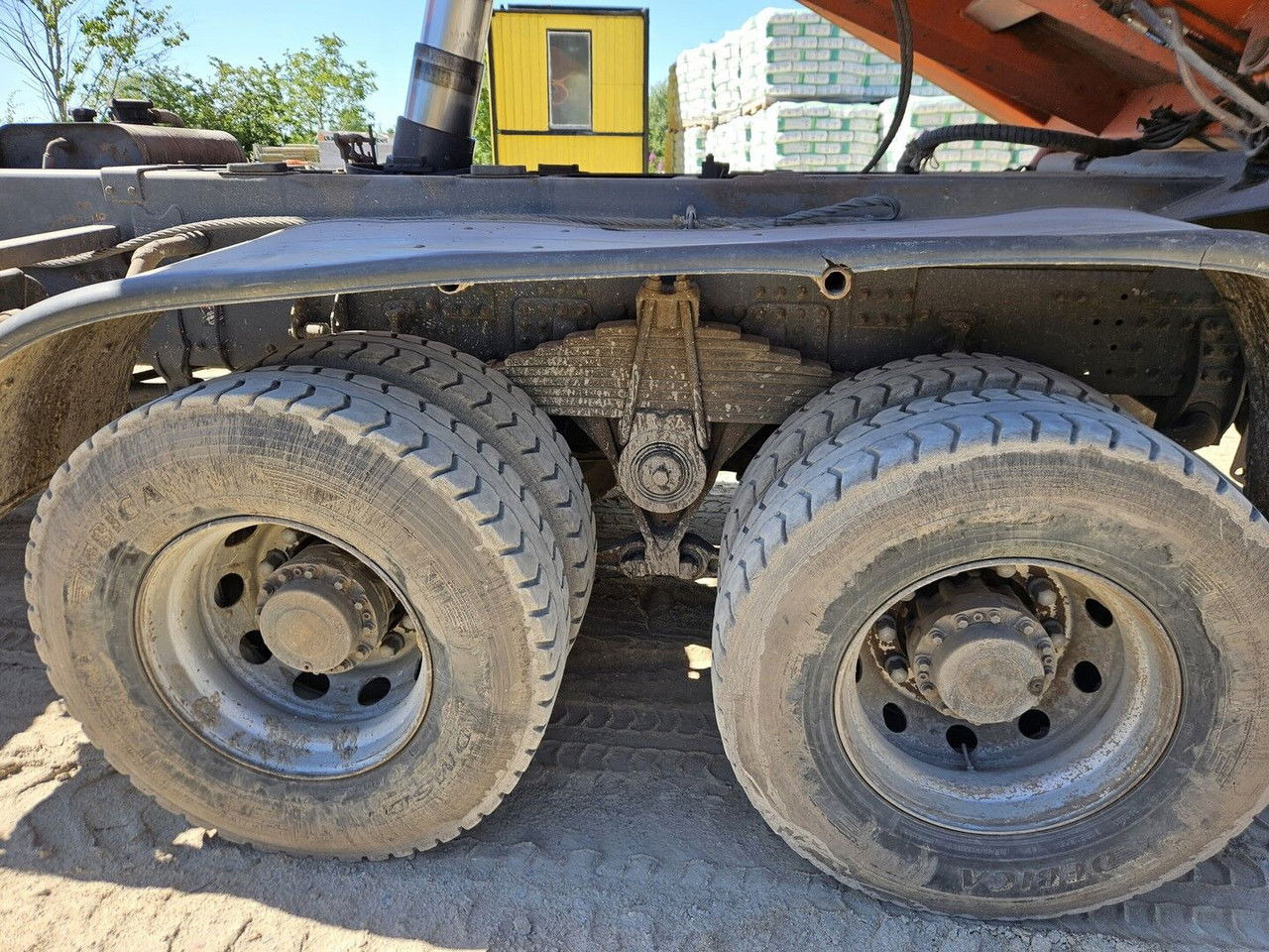 Renault Kerax 450 DXi - 6X6 - Full Spring - Mnual Gearbox - Sklápěč: obrázek 5 Renault Kerax 450 DXi - 6X6 - Full Spring - Mnual Gearbox - Sklápěč: obrázek 5