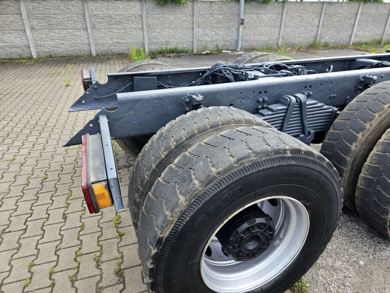 Scania 144 530 6X4 Manual Pump AND Injectros - Full Sprin G - Podvozek s kabinou: obrázek 5 Scania 144 530 6X4 Manual Pump AND Injectros - Full Sprin G - Podvozek s kabinou: obrázek 5