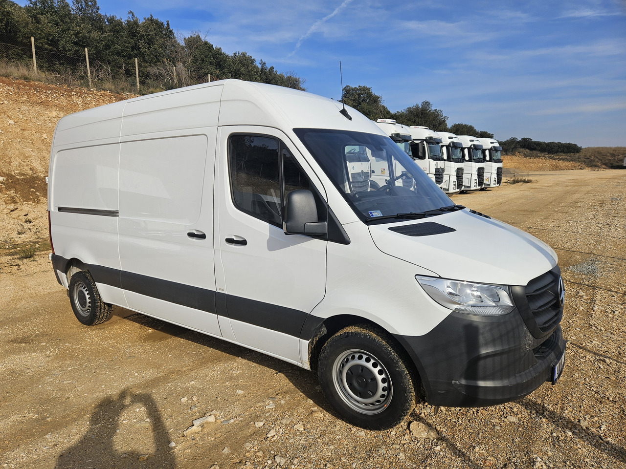 Mercedes-Benz Mercedes-Benz Sprinter L2H2 907 315 CDI - Dodávka skřín: obrázek 1 Mercedes-Benz Mercedes-Benz Sprinter L2H2 907 315 CDI - Dodávka skřín: obrázek 1