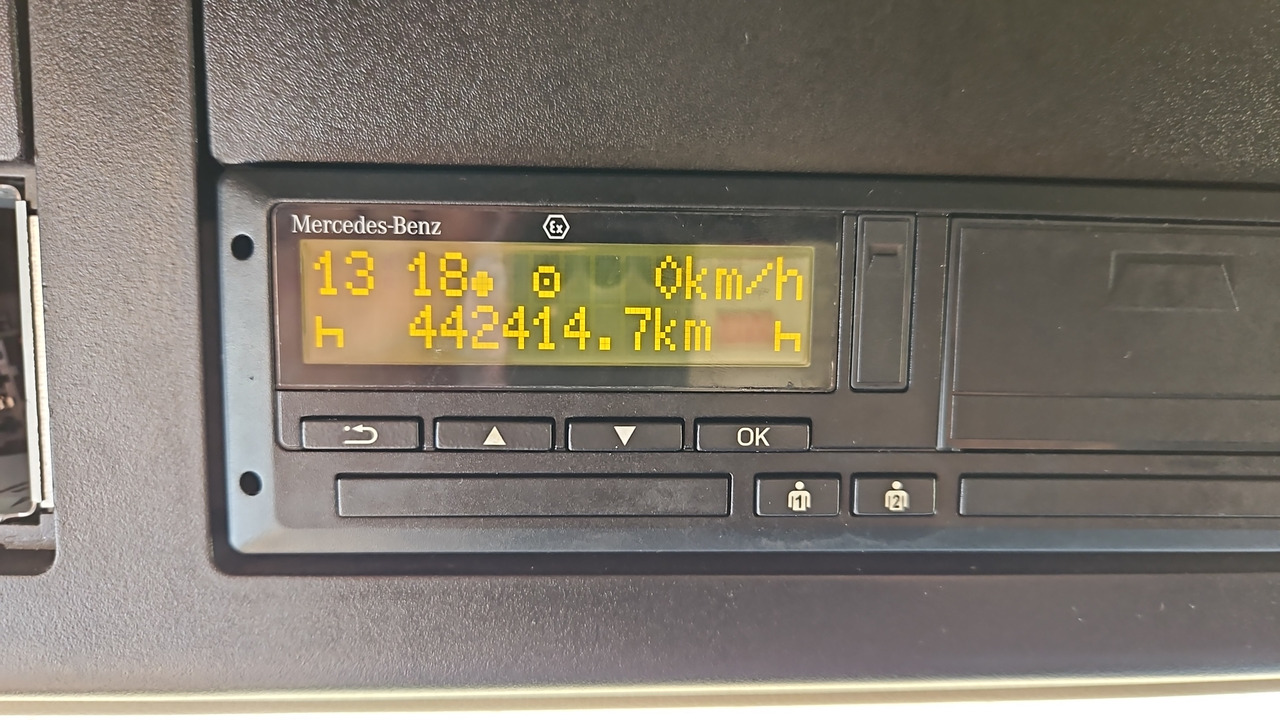 Tahač Mercedes-Benz Actros 1851: obrázek 6