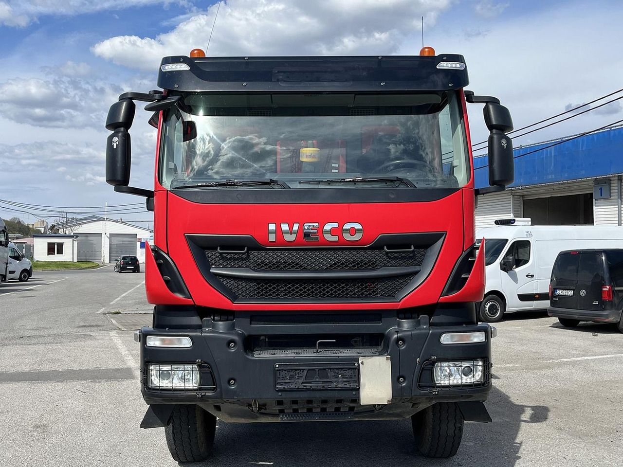 Iveco TRAKKER 8x4, 450, Sklápač - Sklápěč: obrázek 2 Iveco TRAKKER 8x4, 450, Sklápač - Sklápěč: obrázek 2