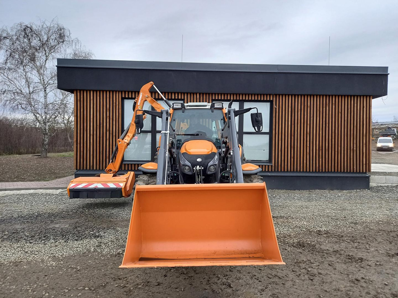 Traktor Lintrac Linder, Perkins, 90: obrázek 17