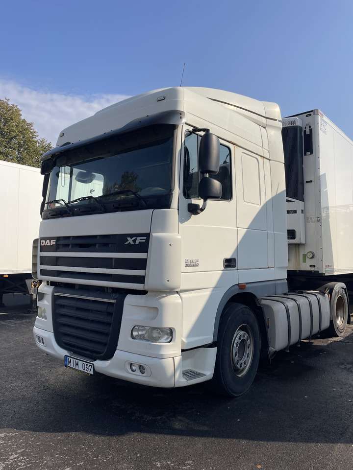DAF XF105.460 - Tahač: obrázek 2 DAF XF105.460 - Tahač: obrázek 2