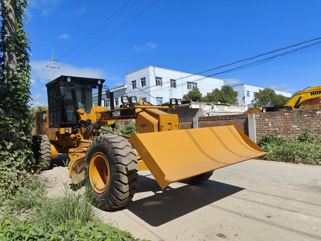 CATERPILLAR 140h with blade used cat motor grader 140k 140h 140g - Grejdr: obrázek 3 CATERPILLAR 140h with blade used cat motor grader 140k 140h 140g - Grejdr: obrázek 3