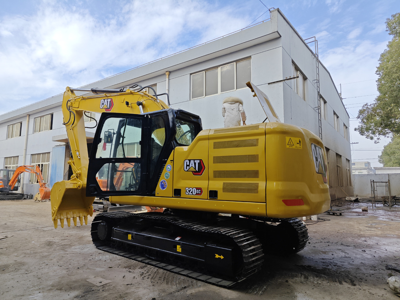 CATERPILLAR 320GC - Pásové rýpadlo: obrázek 1 CATERPILLAR 320GC - Pásové rýpadlo: obrázek 1
