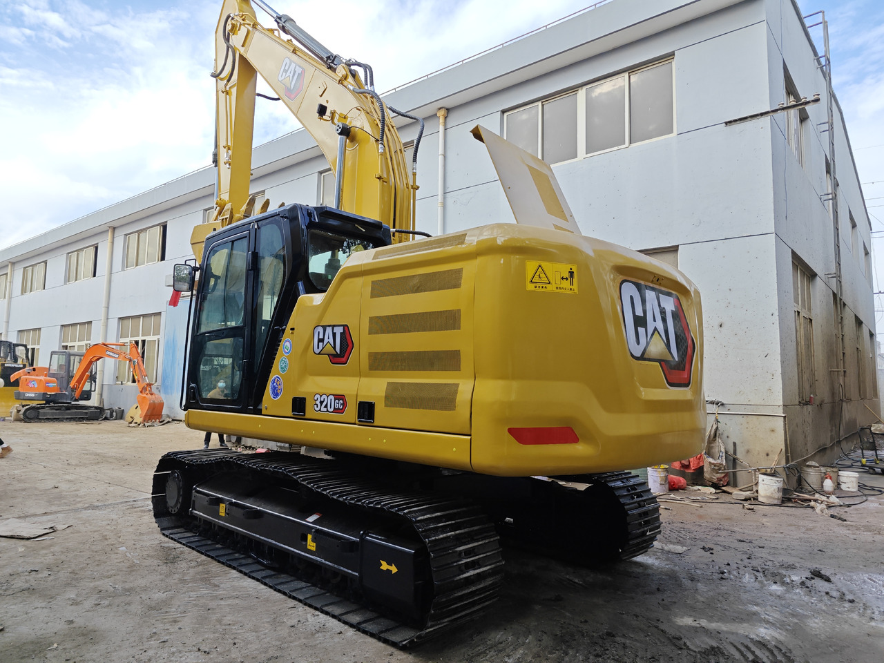 CATERPILLAR 320GC - Pásové rýpadlo: obrázek 4 CATERPILLAR 320GC - Pásové rýpadlo: obrázek 4