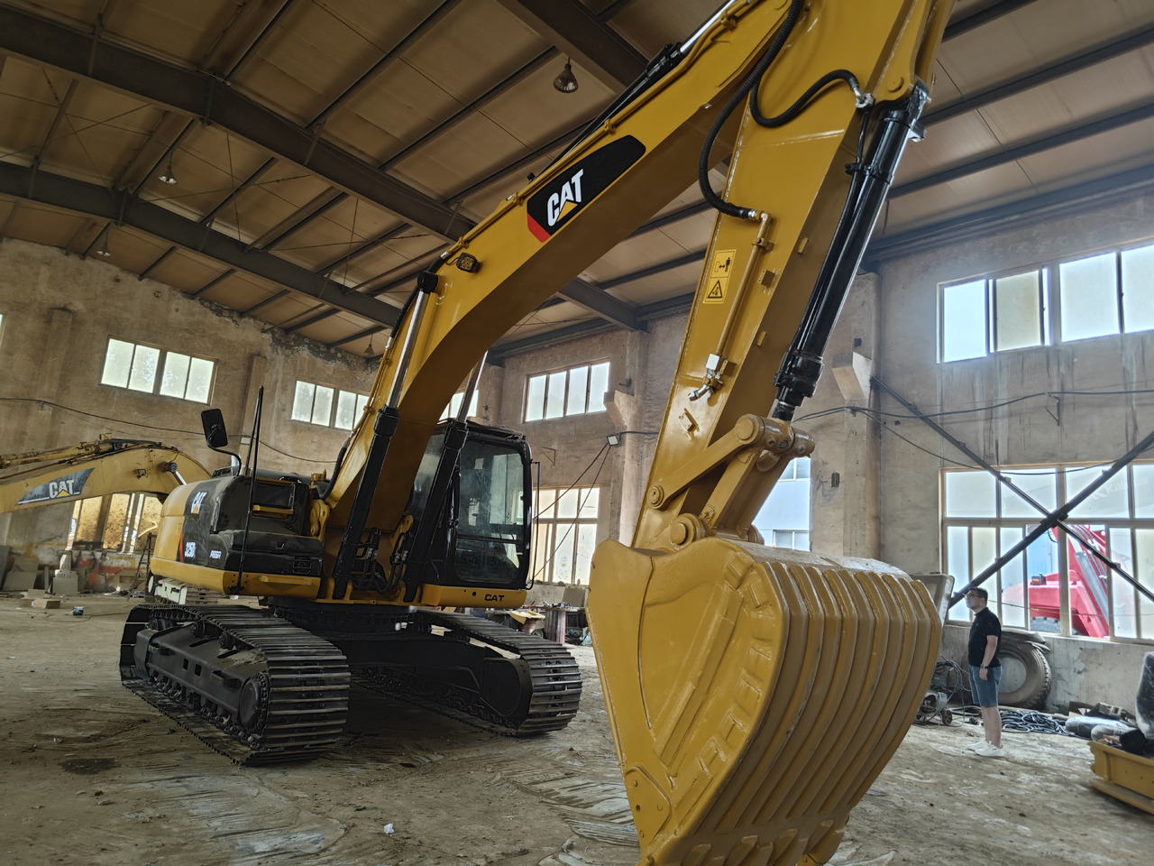 CATERPILLAR 325D Used cat 325 excavator cheap sale - Pásové rýpadlo: obrázek 2 CATERPILLAR 325D Used cat 325 excavator cheap sale - Pásové rýpadlo: obrázek 2