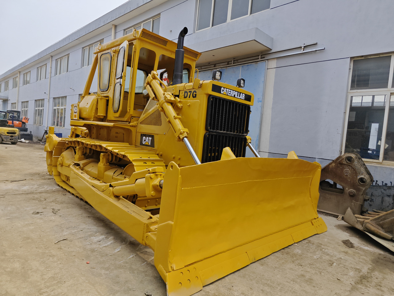 CATERPILLAR D7G - Buldozer: obrázek 4 CATERPILLAR D7G - Buldozer: obrázek 4