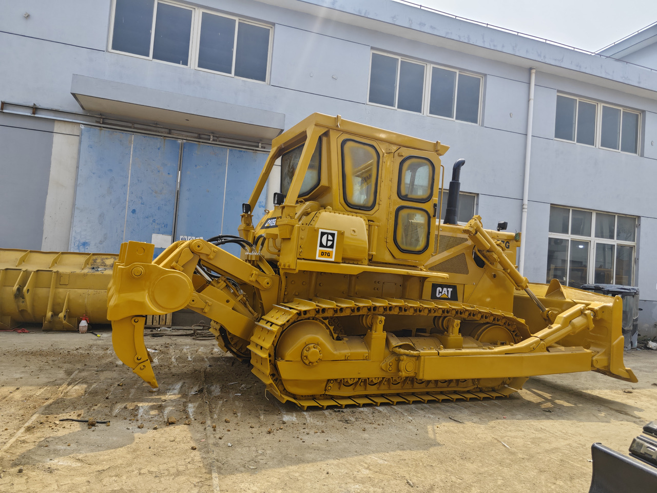 CATERPILLAR D7G - Buldozer: obrázek 1 CATERPILLAR D7G - Buldozer: obrázek 1