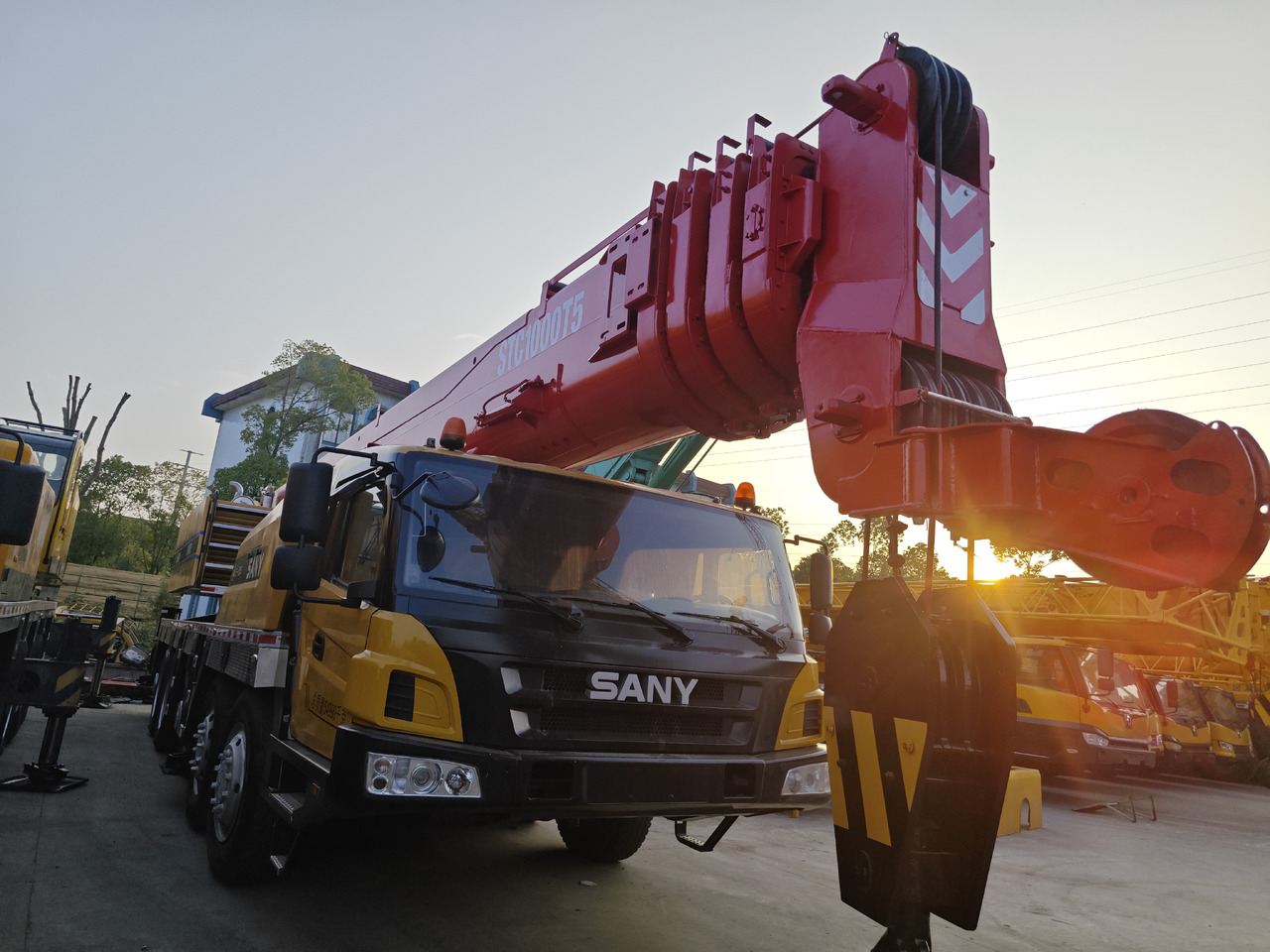 SANY STC1000T5 100ton used crane - Autojeřáb: obrázek 2 SANY STC1000T5 100ton used crane - Autojeřáb: obrázek 2