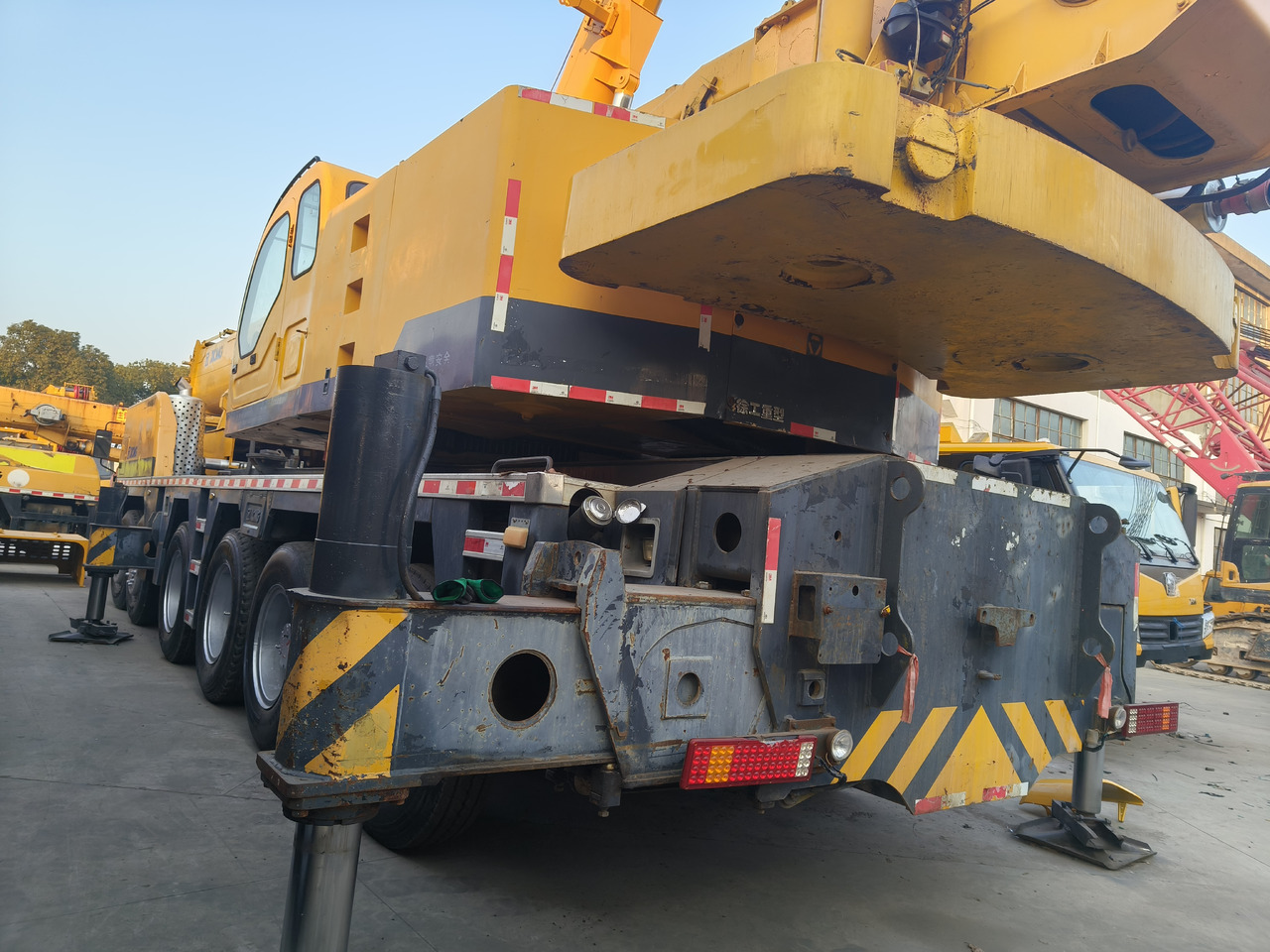 XCMG QY100K 100t truck crane - Autojeřáb: obrázek 4 XCMG QY100K 100t truck crane - Autojeřáb: obrázek 4