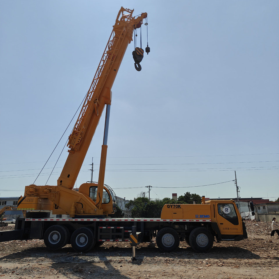 XCMG QY70K 70T QY70KC Used xcmg crane - Autojeřáb: obrázek 3 XCMG QY70K 70T QY70KC Used xcmg crane - Autojeřáb: obrázek 3