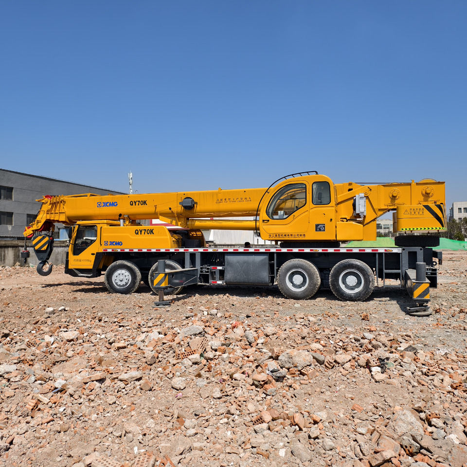 XCMG QY70K 70T QY70KC Used xcmg crane - Autojeřáb: obrázek 2 XCMG QY70K 70T QY70KC Used xcmg crane - Autojeřáb: obrázek 2
