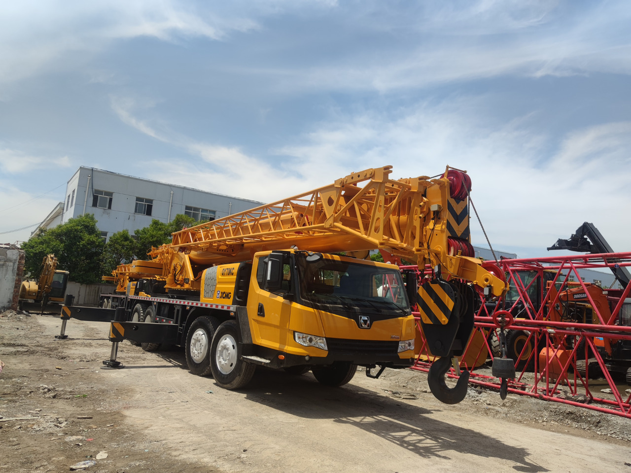 XCMG QY70K - Univerzální autojeřáb: obrázek 3 XCMG QY70K - Univerzální autojeřáb: obrázek 3