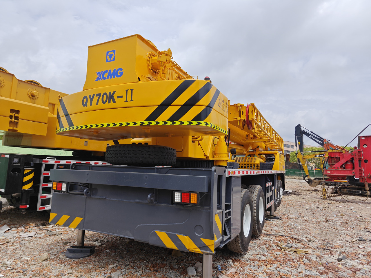 XCMG QY70K QY70KC XTC70 Truck Crane - Autojeřáb: obrázek 4 XCMG QY70K QY70KC XTC70 Truck Crane - Autojeřáb: obrázek 4