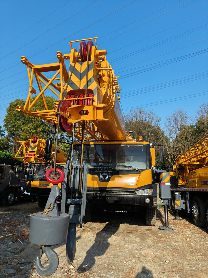 XCMG XCT80 80t crane - Autojeřáb: obrázek 2 XCMG XCT80 80t crane - Autojeřáb: obrázek 2