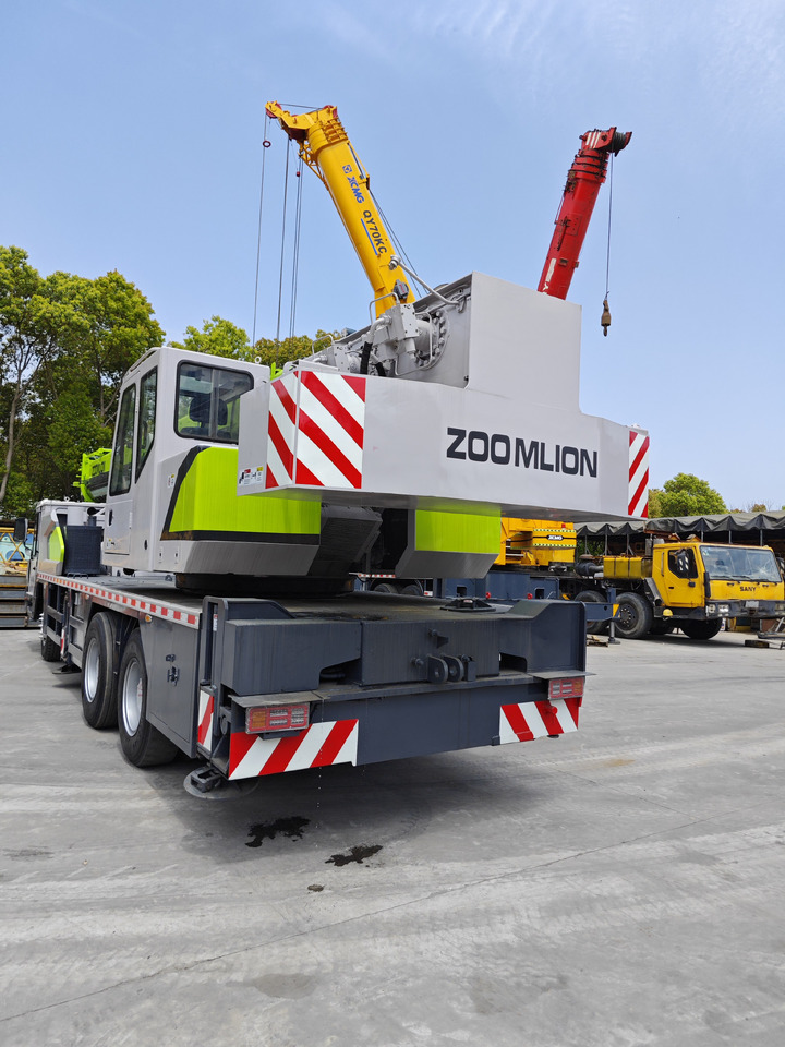 ZOOMLION ZTC251V - Autojeřáb: obrázek 4 ZOOMLION ZTC251V - Autojeřáb: obrázek 4