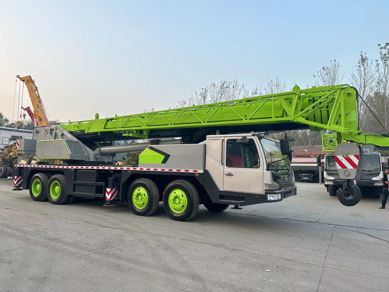 ZOOMLION ZTC700V 70ton - Autojeřáb: obrázek 2 ZOOMLION ZTC700V 70ton - Autojeřáb: obrázek 2