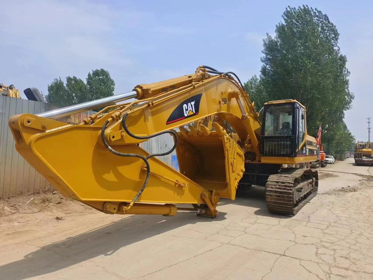 Caterpillar 330B Used excavator - Pásové rýpadlo: obrázek 5 Caterpillar 330B Used excavator - Pásové rýpadlo: obrázek 5
