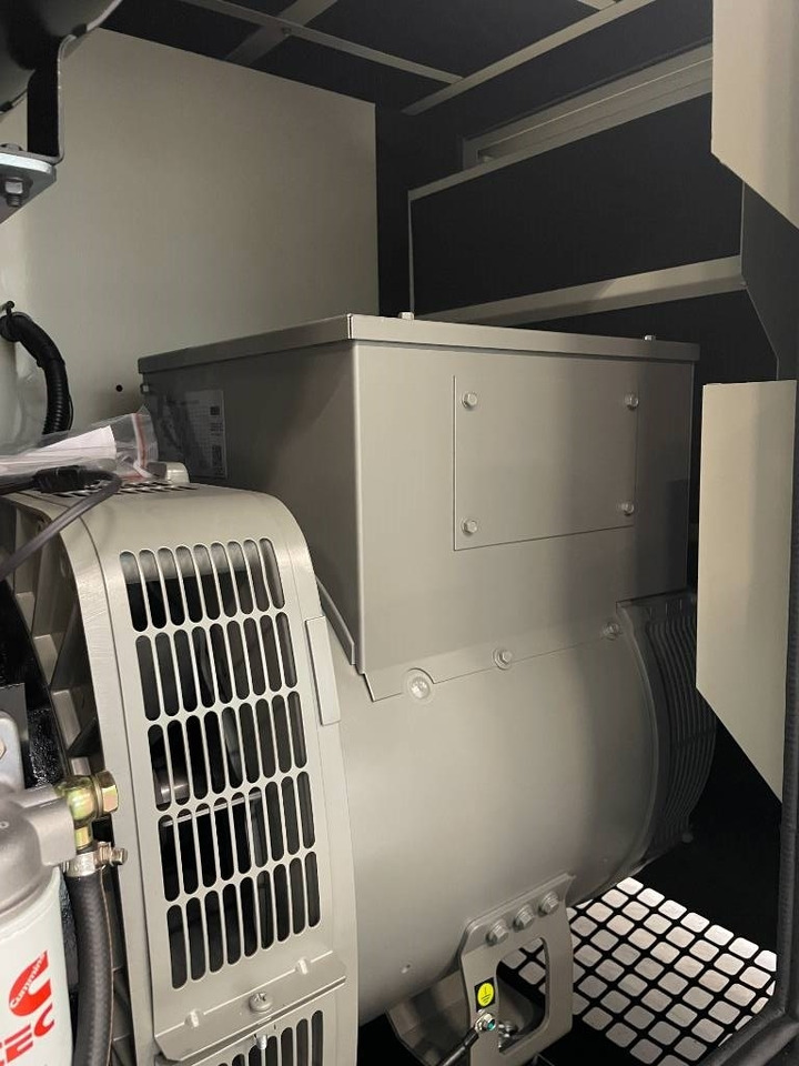 Nový Elektrický generátor Cummins 4BTA3.9-G11 - 88 kVA Generator - DPX-19834: obrázek 19 Nový Elektrický generátor Cummins 4BTA3.9-G11 - 88 kVA Generator - DPX-19834: obrázek 19