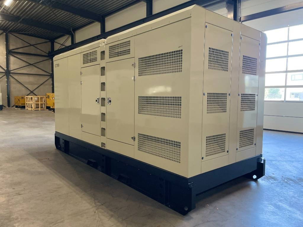 Cummins KTAA19-G6A - 700 kVA Generator - DPX-19848 - Elektrický generátor: obrázek 3 Cummins KTAA19-G6A - 700 kVA Generator - DPX-19848 - Elektrický generátor: obrázek 3