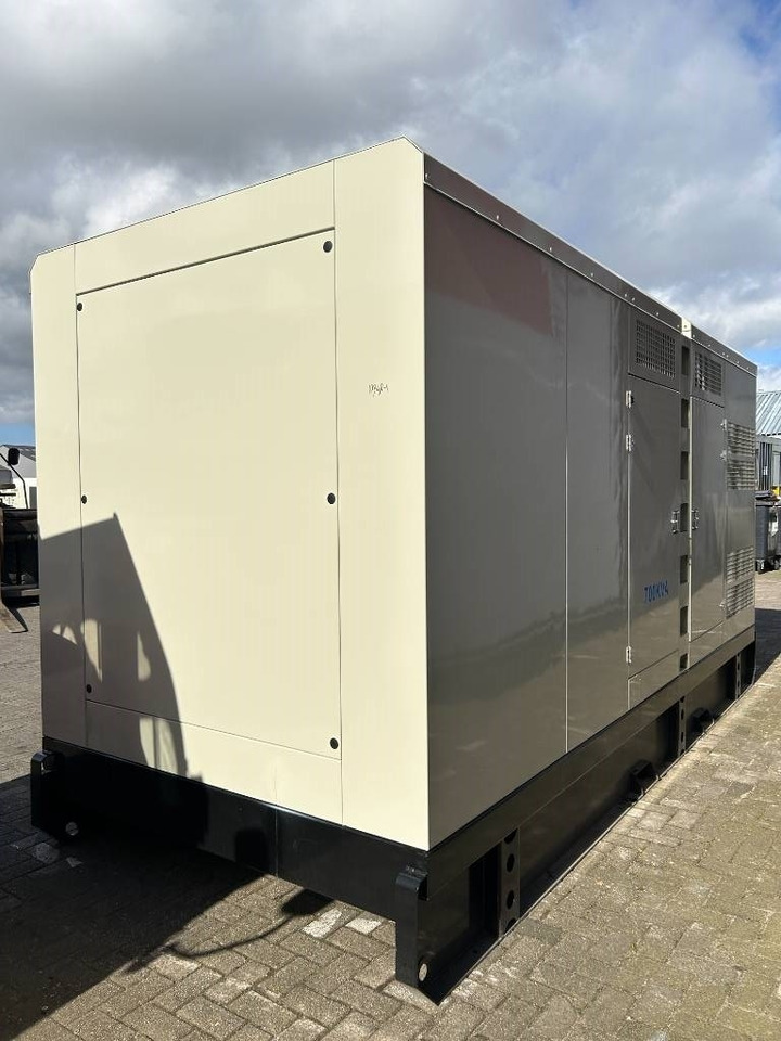 Cummins KTAA19-G6A - 700 kVA Generator - DPX-19848 - Elektrický generátor: obrázek 3 Cummins KTAA19-G6A - 700 kVA Generator - DPX-19848 - Elektrický generátor: obrázek 3