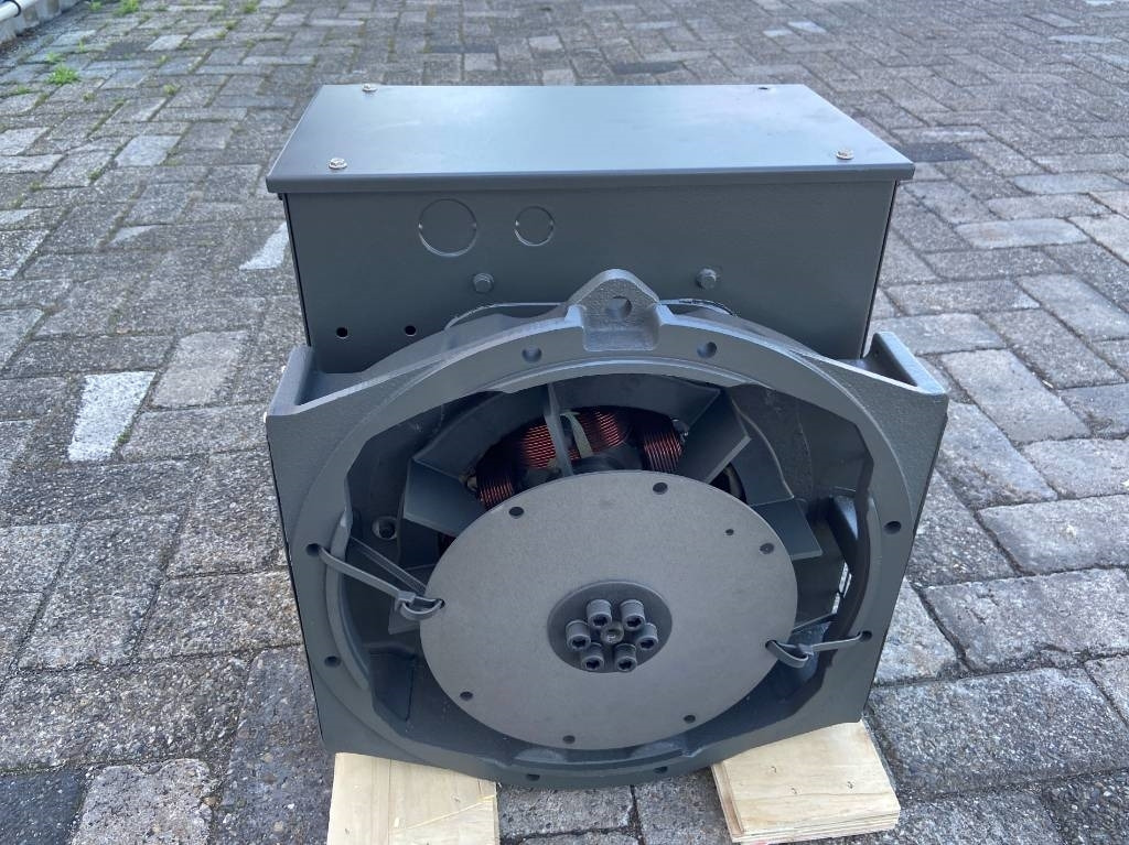 DPX SF-164C - 13 kVA Alternator - DPX-33801 - Elektrický generátor: obrázek 1 DPX SF-164C - 13 kVA Alternator - DPX-33801 - Elektrický generátor: obrázek 1