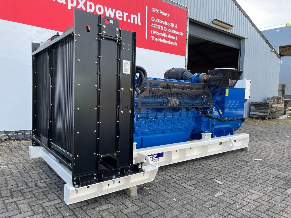 FG Wilson P1250-1 - 1250 kVA Open Genset - DPX-16028-O - Elektrický generátor: obrázek 2 FG Wilson P1250-1 - 1250 kVA Open Genset - DPX-16028-O - Elektrický generátor: obrázek 2