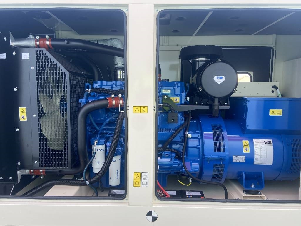 FG Wilson P275 - 275 kVA Genset - DPX-16014 - Elektrický generátor: obrázek 5 FG Wilson P275 - 275 kVA Genset - DPX-16014 - Elektrický generátor: obrázek 5