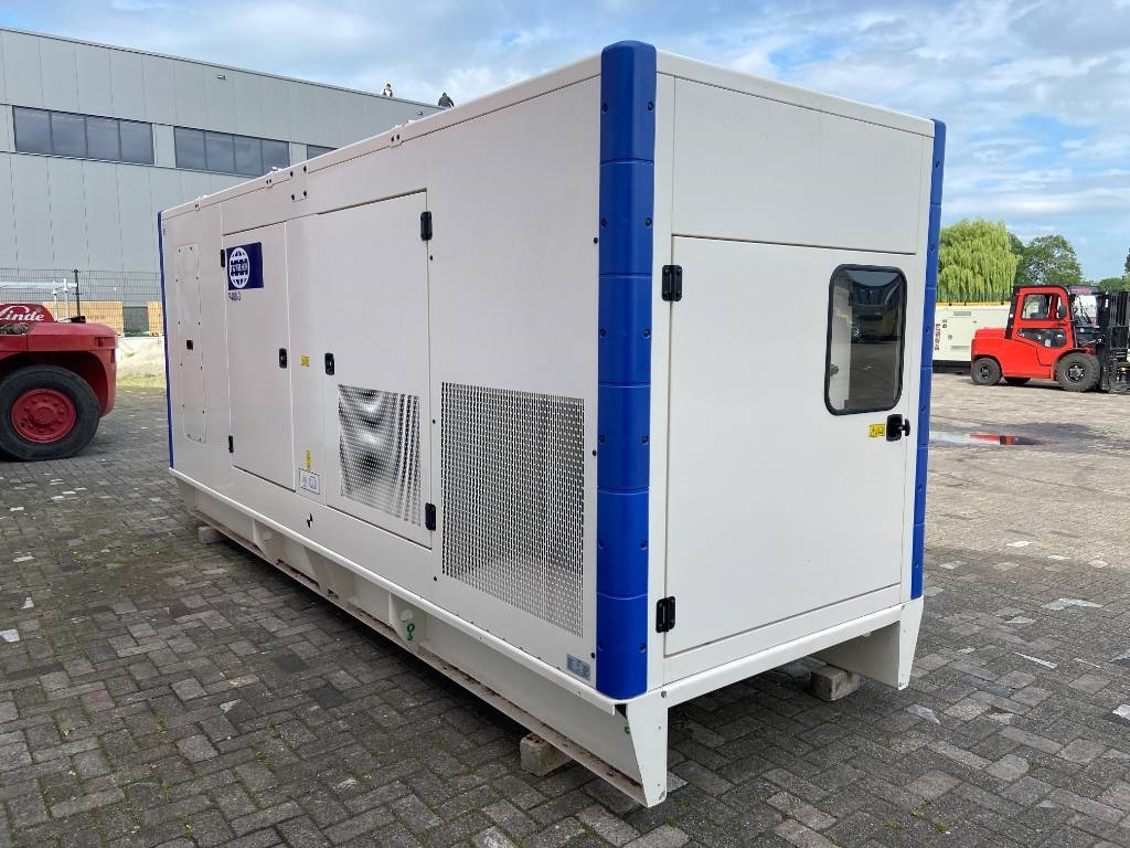 FG Wilson P400-3 - 400 kVA Genset - DPX-16017 - Elektrický generátor: obrázek 2 FG Wilson P400-3 - 400 kVA Genset - DPX-16017 - Elektrický generátor: obrázek 2