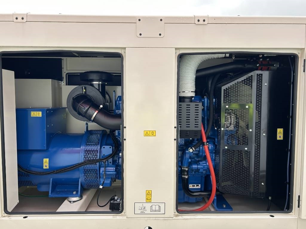 FG Wilson P450-3 - 450 kVA Genset - DPX-16018 - Elektrický generátor: obrázek 5 FG Wilson P450-3 - 450 kVA Genset - DPX-16018 - Elektrický generátor: obrázek 5