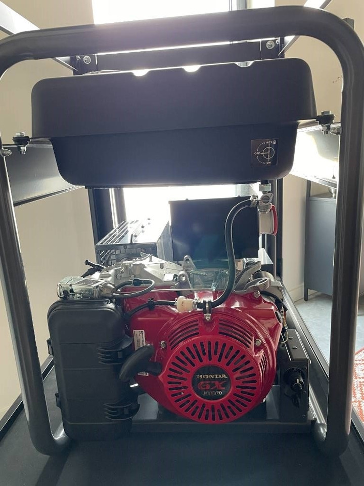 Honda FH9220TWE - 8.7 kVA generator - DPX-17965  - Elektrický generátor: obrázek 3 Honda FH9220TWE - 8.7 kVA generator - DPX-17965  - Elektrický generátor: obrázek 3