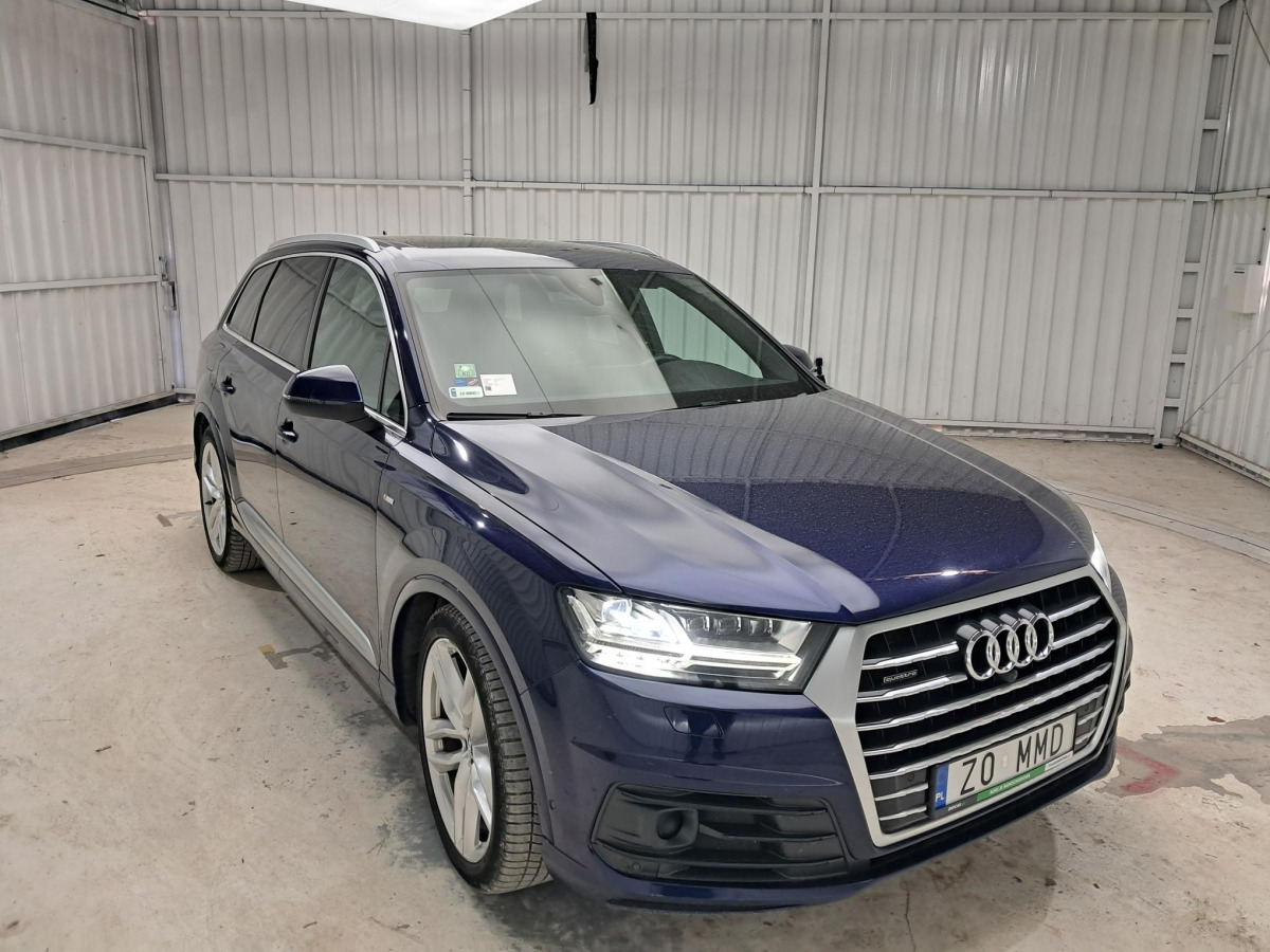 SUV AUDI Q7 SUV: obrázek 1