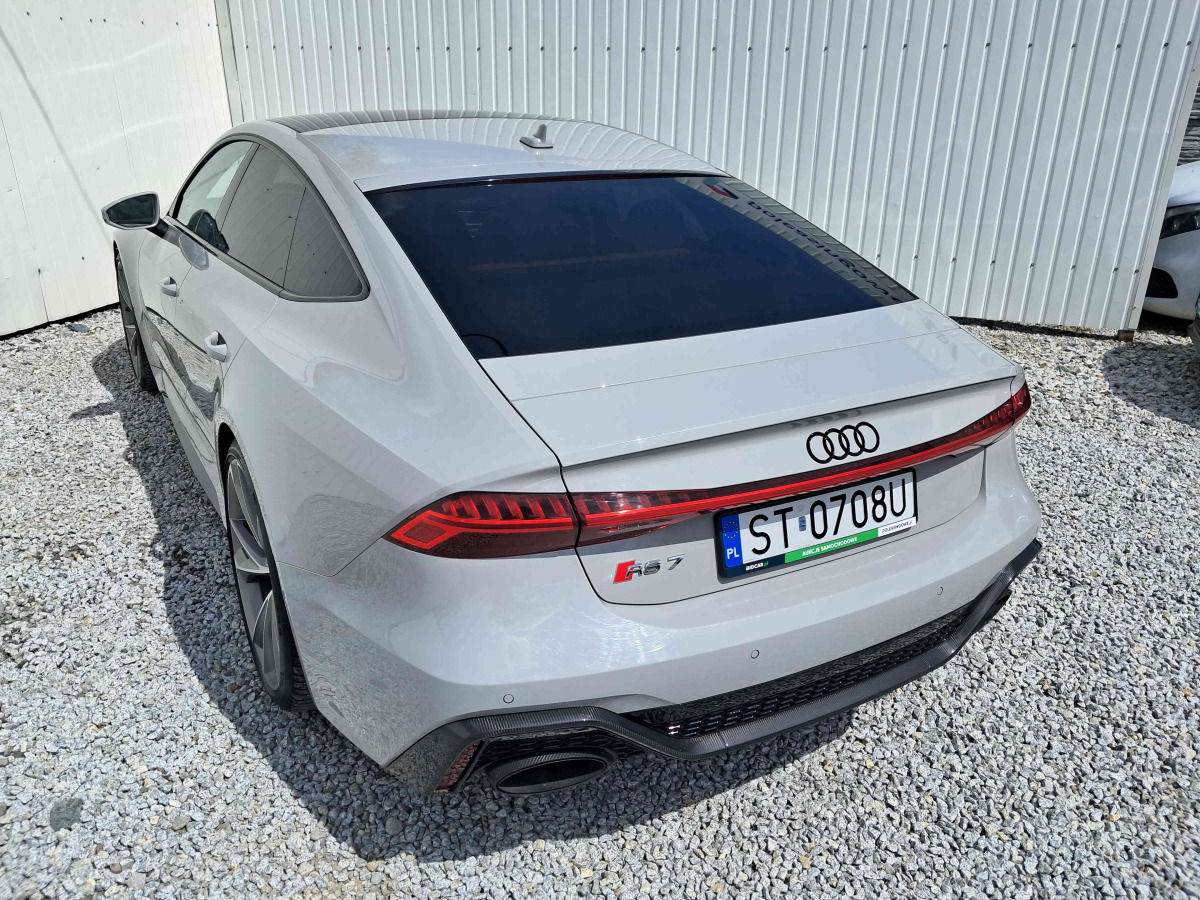 AUDI RS 7 SPORTBACK COUPE - Osobní auto: obrázek 4 AUDI RS 7 SPORTBACK COUPE - Osobní auto: obrázek 4