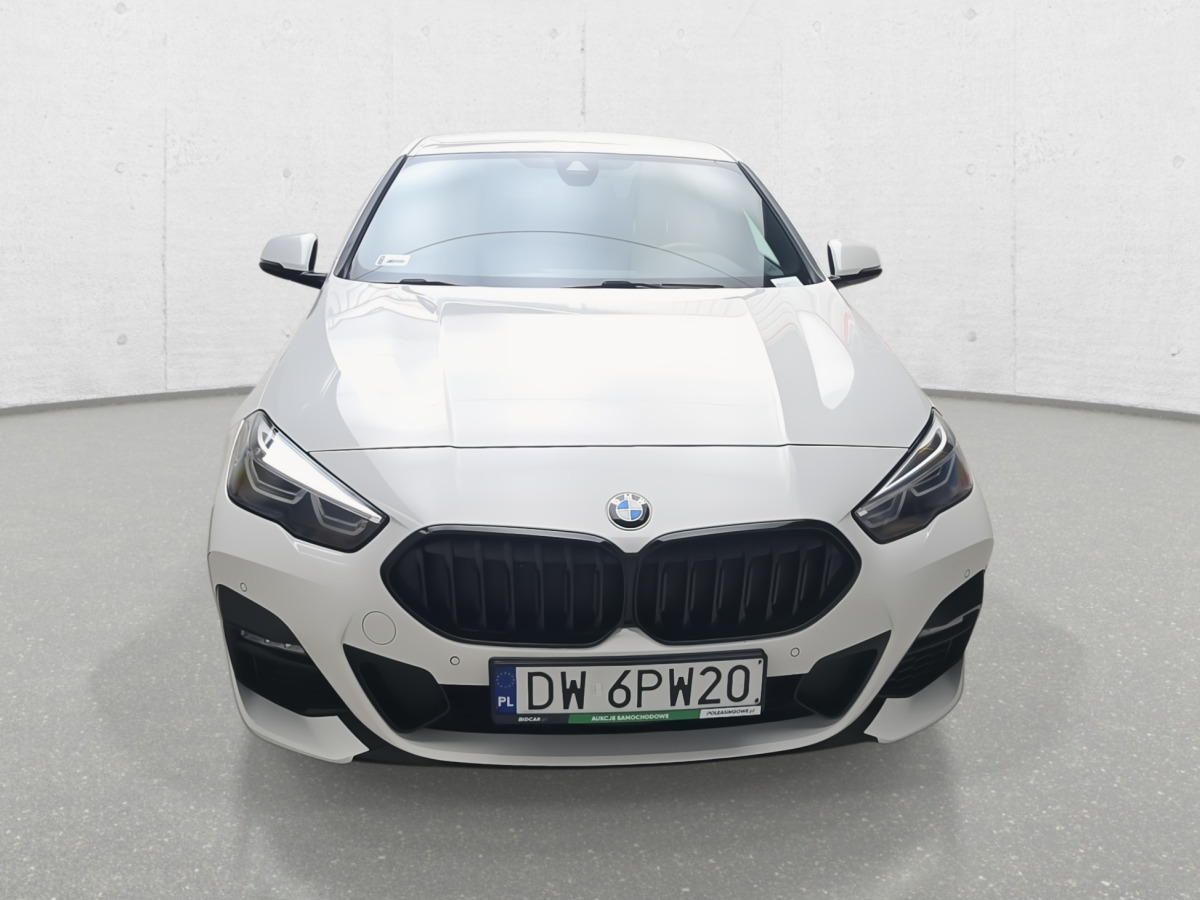 BMW 218 I SEDAN - Sedan: obrázek 3 BMW 218 I SEDAN - Sedan: obrázek 3