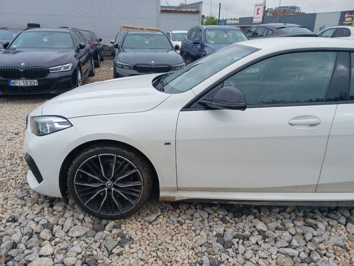 Sedan BMW 218i M Sport SEDAN: obrázek 9