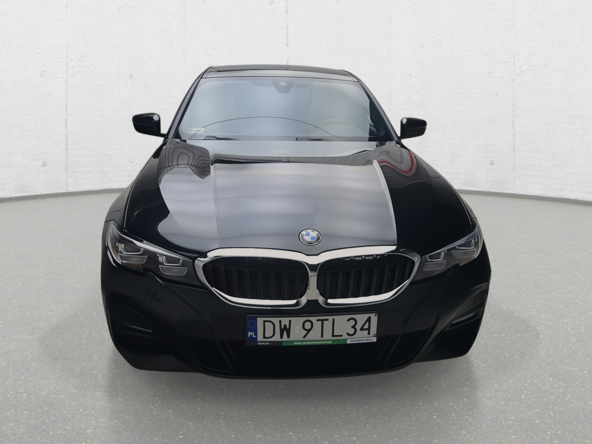 BMW 320 D XDRIVE SEDAN - Sedan: obrázek 4 BMW 320 D XDRIVE SEDAN - Sedan: obrázek 4