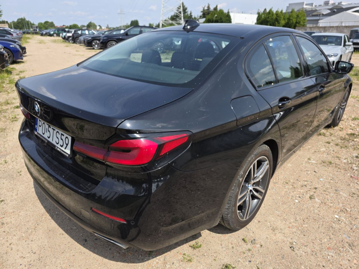 BMW 520i SEDAN - Sedan: obrázek 3 BMW 520i SEDAN - Sedan: obrázek 3