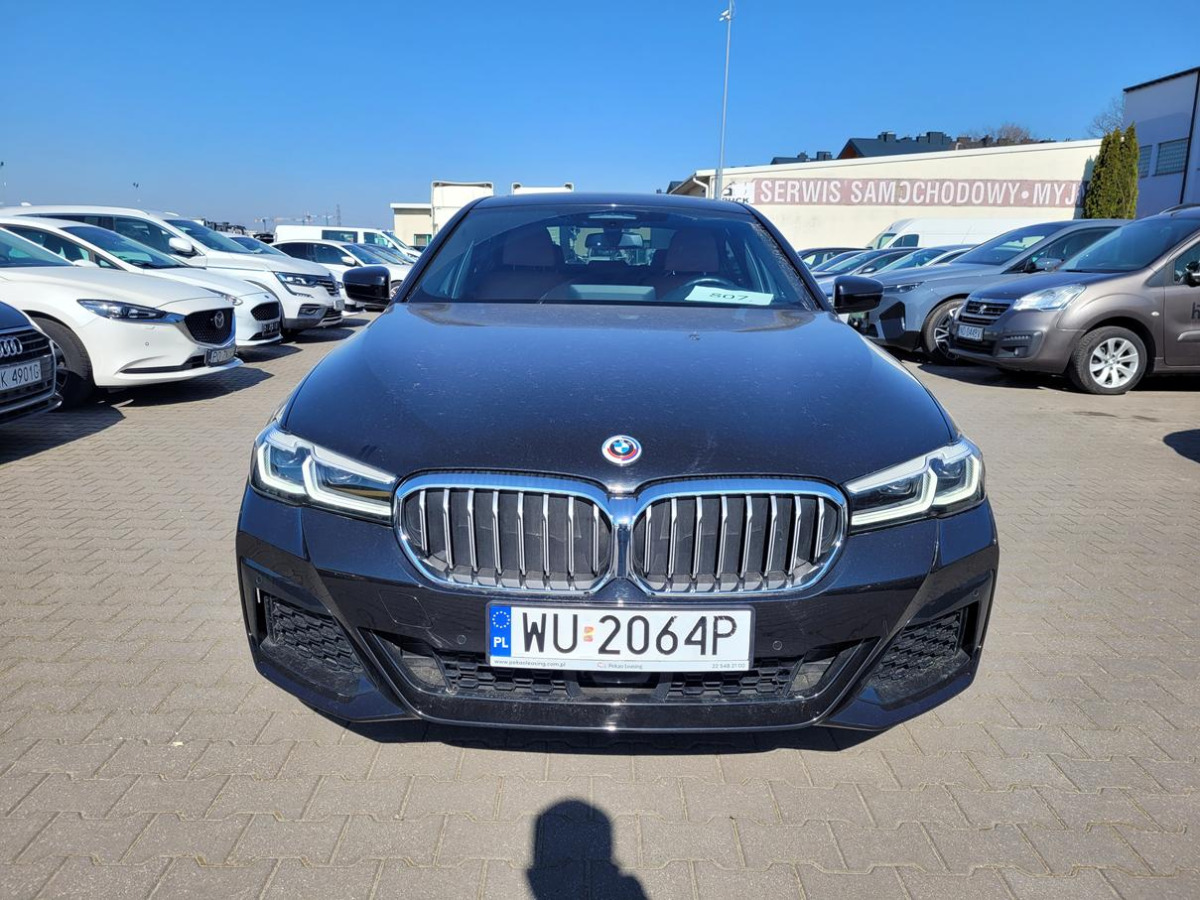 BMW 540D XDRIVE SEDAN - Sedan: obrázek 2 BMW 540D XDRIVE SEDAN - Sedan: obrázek 2