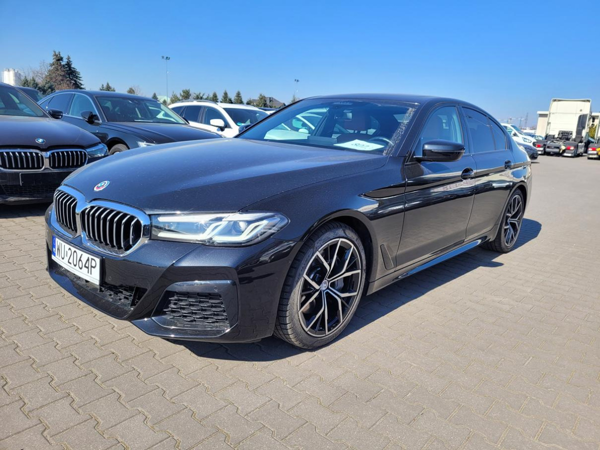 BMW 540D XDRIVE SEDAN - Sedan: obrázek 3 BMW 540D XDRIVE SEDAN - Sedan: obrázek 3