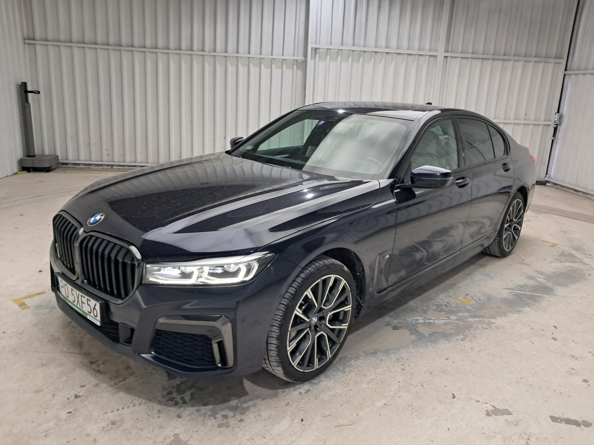 BMW 730D XDRIVE SEDAN - Sedan: obrázek 3 BMW 730D XDRIVE SEDAN - Sedan: obrázek 3
