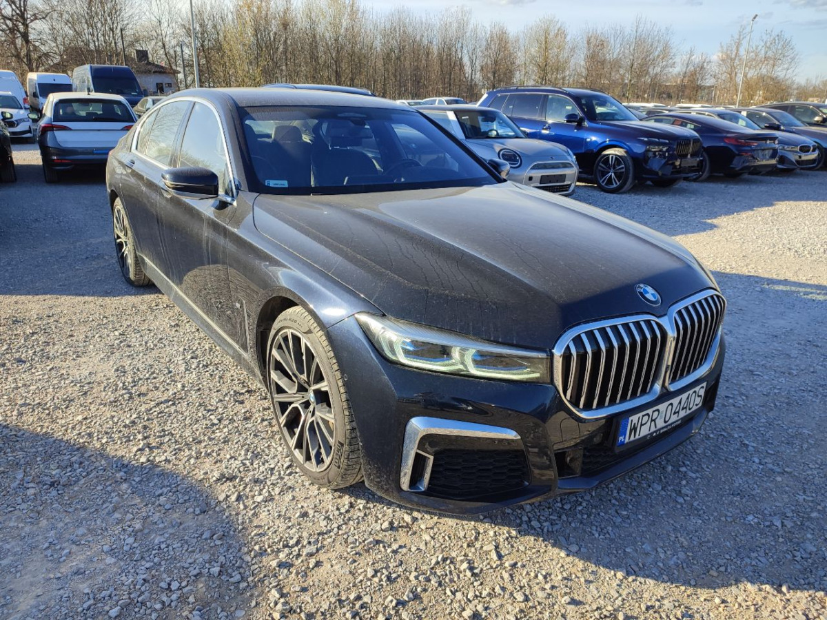 BMW 750I XDRIVE SEDAN - Osobní auto: obrázek 1 BMW 750I XDRIVE SEDAN - Osobní auto: obrázek 1