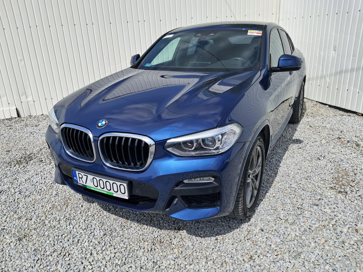 BMW X4 XDRIVE20D SUV - SUV: obrázek 2 BMW X4 XDRIVE20D SUV - SUV: obrázek 2