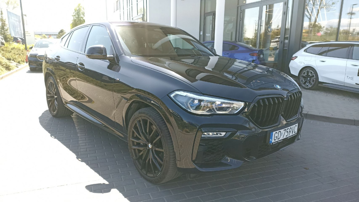 BMW X6 M50i SUV - SUV: obrázek 1 BMW X6 M50i SUV - SUV: obrázek 1