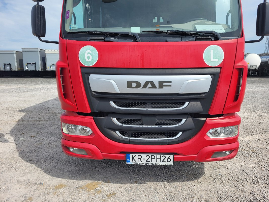 DAF LF SOLÓWKA - Plachtový nákladní auto: obrázek 3 DAF LF SOLÓWKA - Plachtový nákladní auto: obrázek 3
