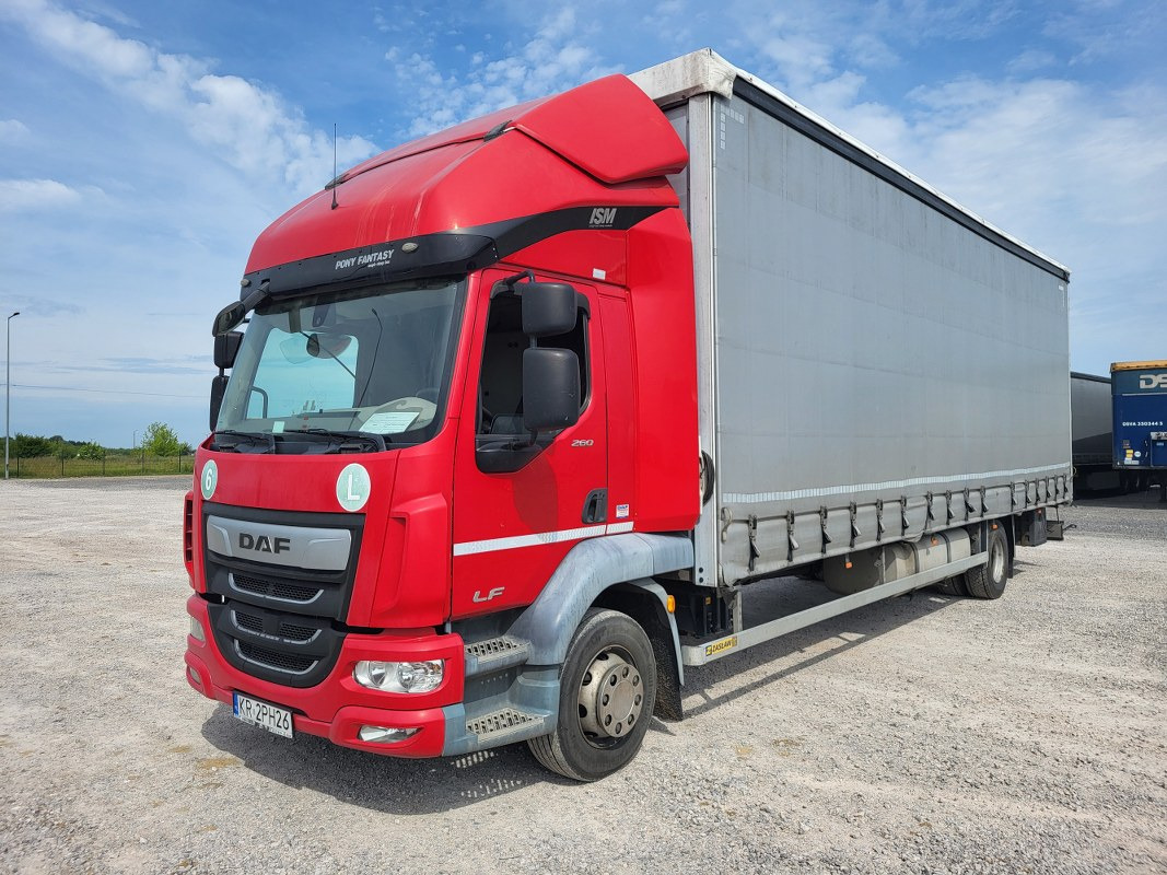 DAF LF SOLÓWKA - Plachtový nákladní auto: obrázek 2 DAF LF SOLÓWKA - Plachtový nákladní auto: obrázek 2