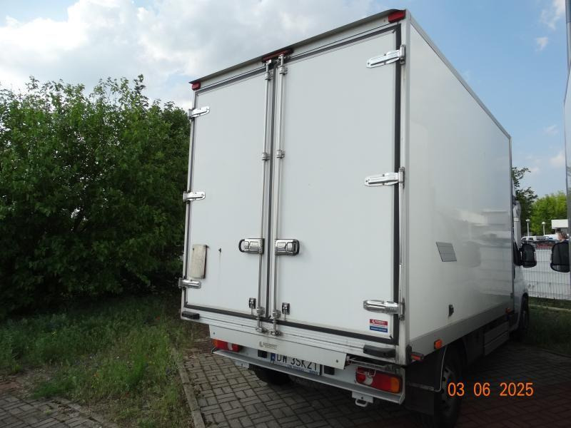 FIAT DUCATO CHŁODNIA/IZOTERMA - Chladící dodávka: obrázek 4 FIAT DUCATO CHŁODNIA/IZOTERMA - Chladící dodávka: obrázek 4