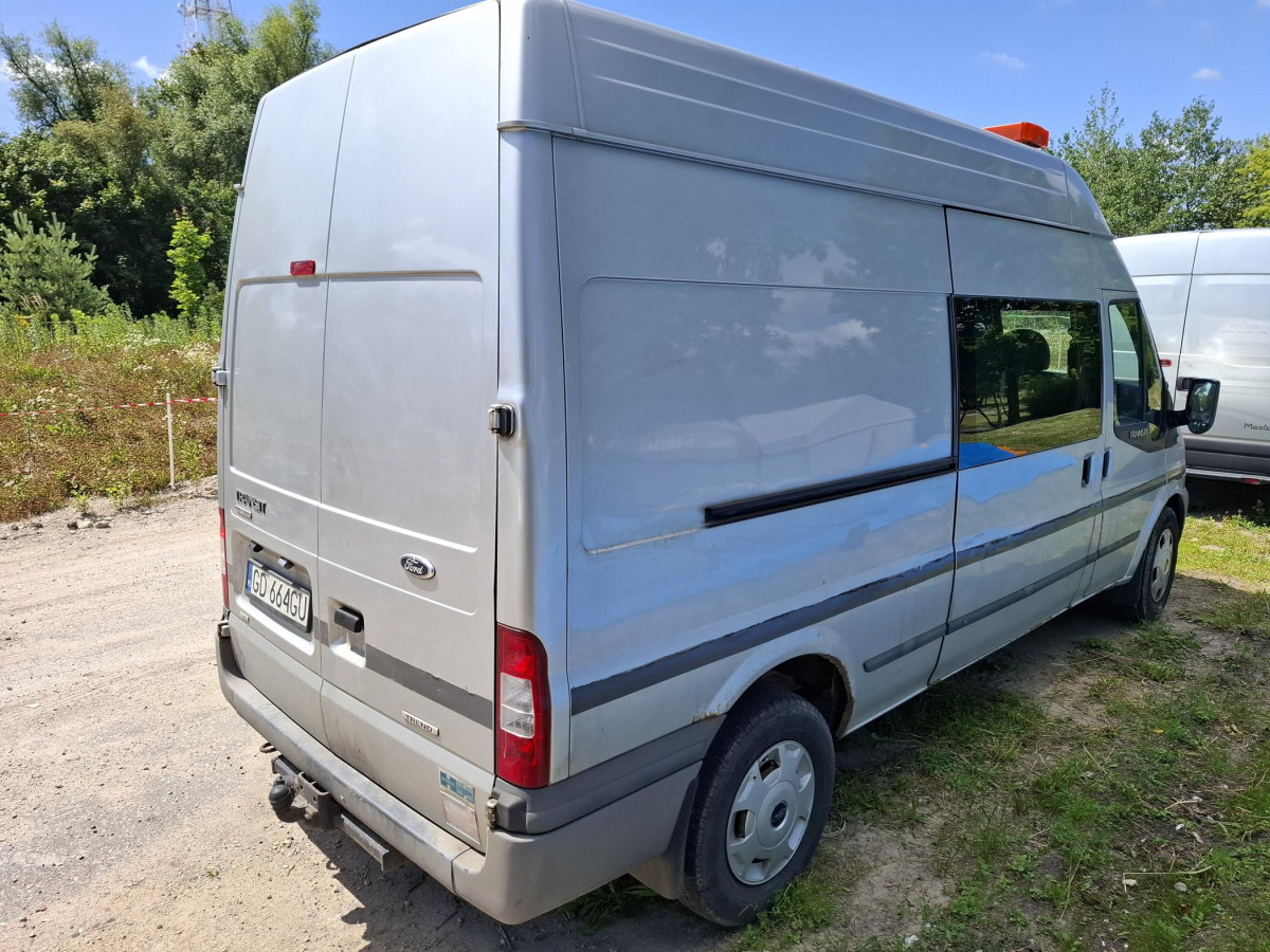 FORD TRANSIT BRYGADÓWKA - Dodávka s dvojitou kabinou: obrázek 3 FORD TRANSIT BRYGADÓWKA - Dodávka s dvojitou kabinou: obrázek 3